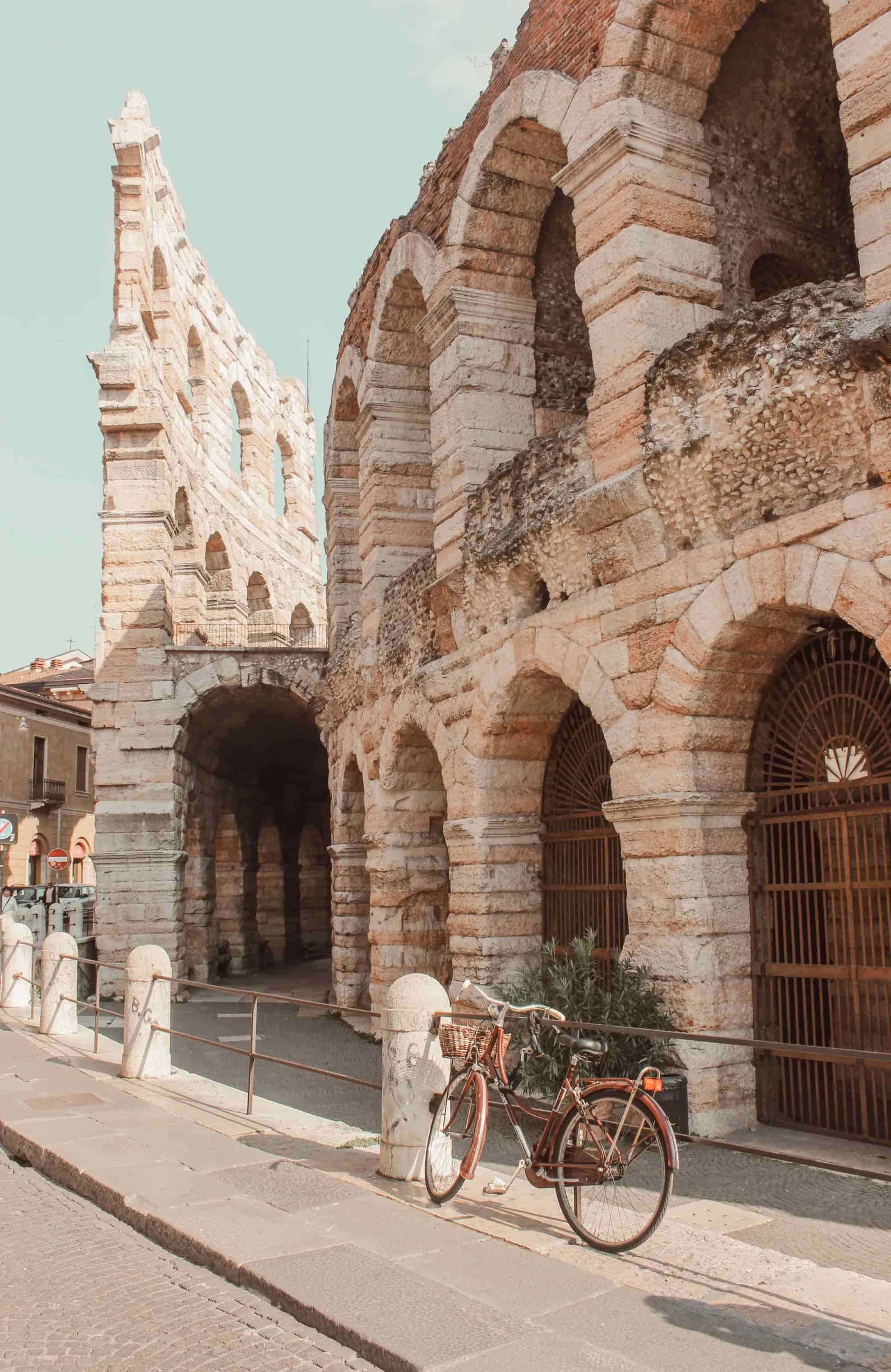 Arena di Verona, anfiteatro romano nel centro storico